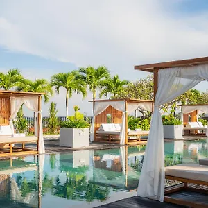 5* Отель Cross Paasha Bali